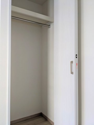 エルファーロ中野坂上の収納|たっぷりとした収納スペースです