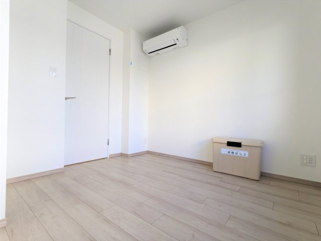 エルファーロ中野坂上の洋室|コンパクトで使いやすい洋室です