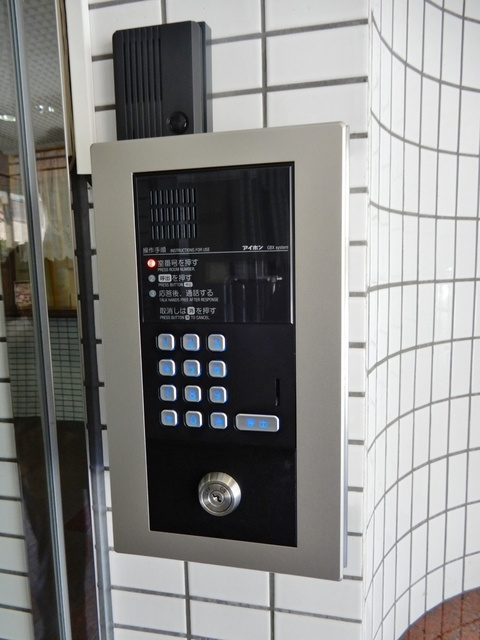 クレイル両国のセキュリティ