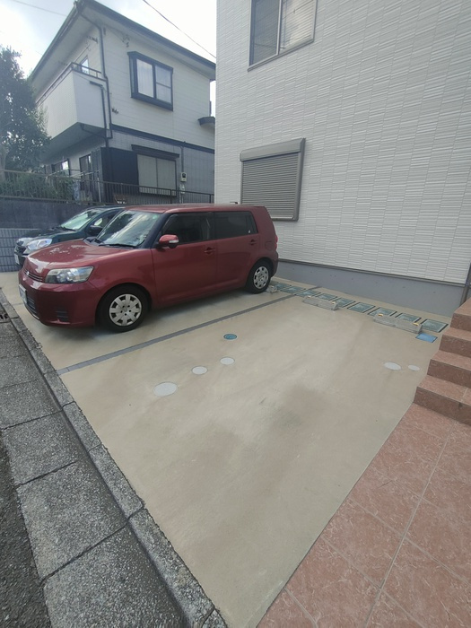 ステーラの駐車場