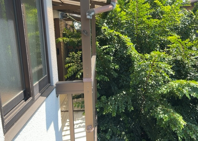 【バルコニー】 | バルコニーは、室外の専用スペースのうち、「屋根がなく開放された空間」であるものを指します。ベランダより広いタイプのものが多く、日当たりもよいため家庭菜園などを楽しみたい人にとって適した環境となります。