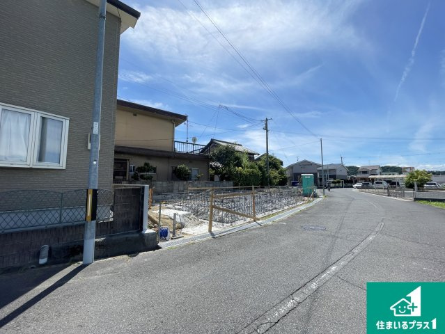 湖南市石部東　第6期　新築一戸建ての外観|現在建築中！落ち着いた街並みで新生活を始めることが出来そう！周辺の物件も併せてご紹介させて頂きます！