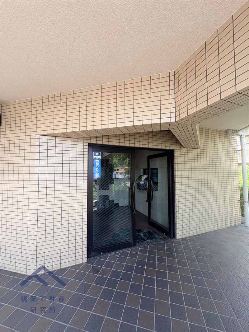 アンビエント松崎のエントランス
