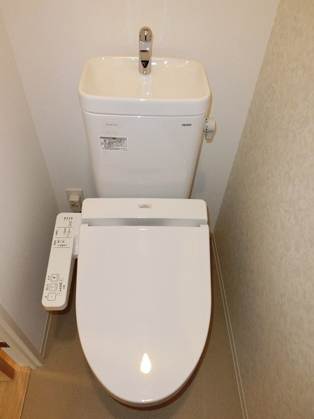 新品家具付きマンション楠町19(KaGood神奈川)のトイレ
