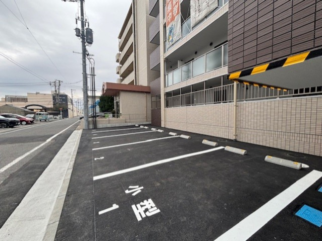 【駐車場】 | ミモザヒルズ岡山医大南