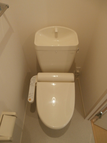 【トイレ】 | ブランシュール | お写真は、別のお部屋のものです。