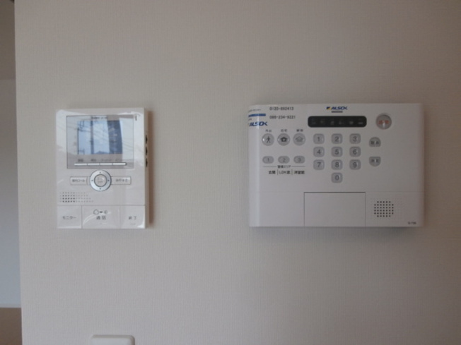 【セキュリティ】 | ブランシュール | お写真は、別のお部屋のものです。