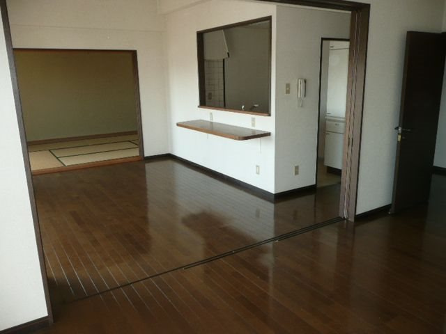 【居間・リビング】