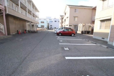 【駐車場】 | ライズガーデン参番館