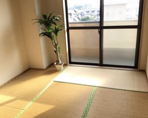 【寝室】
