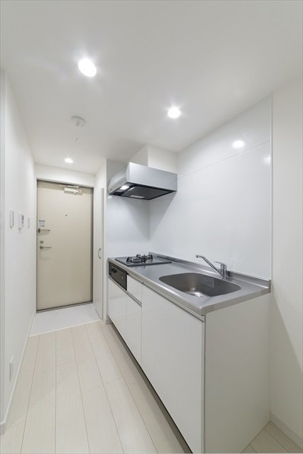 京都市伏見区奈良屋町のアパートの玄関