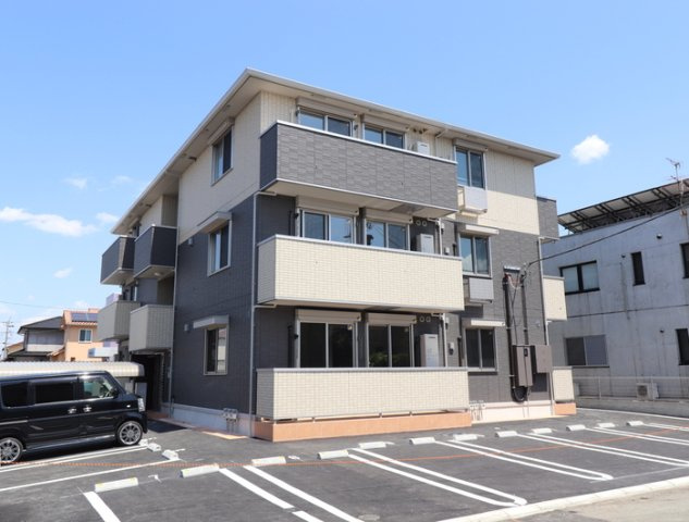 上益城郡嘉島町大字上島のアパートの外観
