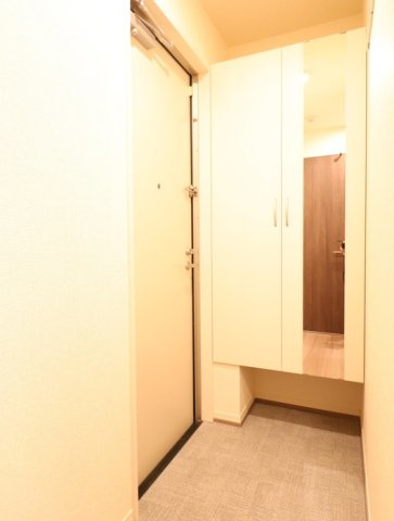 上益城郡嘉島町大字上島のアパートの玄関