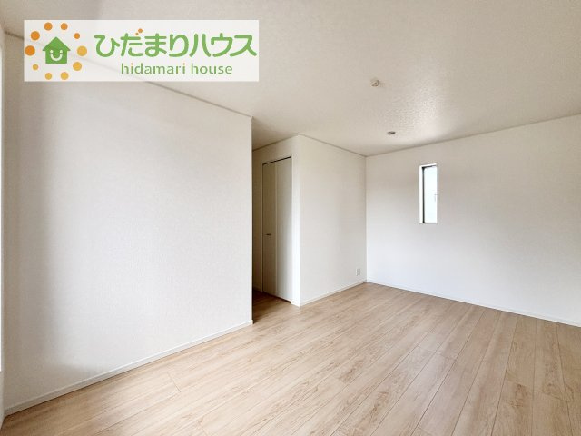 【寝室】 | 常総市本石下第12　新築戸建　1号棟 | 大きなベッドを置いても余裕の広さの主寝室♪