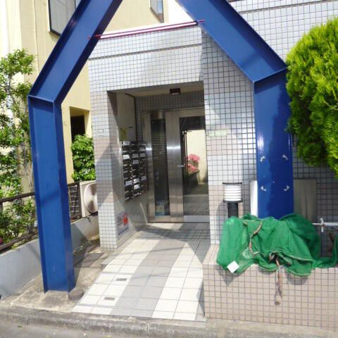 ファインコート等々力のエントランス