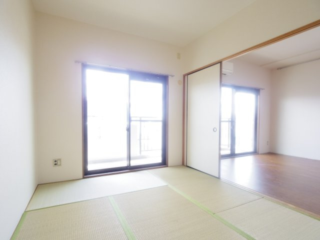 新座四季タウン Ｆ棟の内装