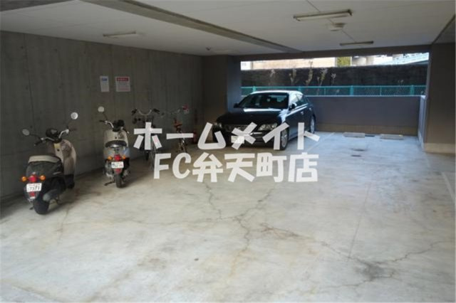 【駐車場】 | アスリート本町リバーウエスト | 駐車場です