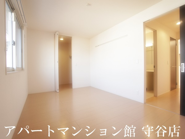 アロマレジデンス松ヶ丘の玄関