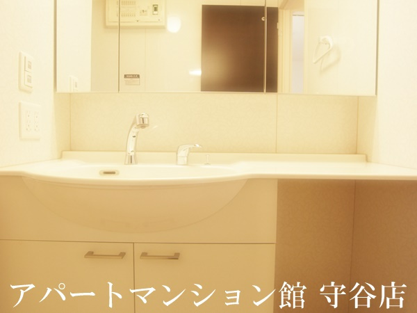 アロマレジデンス松ヶ丘の独立洗面台