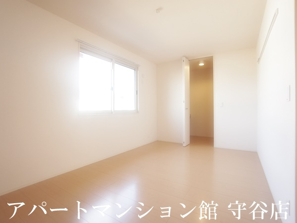 アロマレジデンス松ヶ丘の寝室