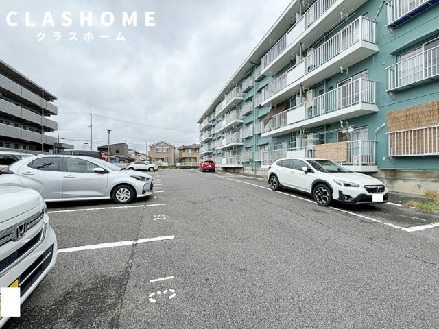 メゾン江坂　　刈谷市の賃貸ならクラスホーム刈谷店の駐車場