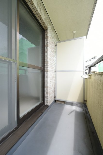 日神パレス永福町のバルコニー|バルコニーからの眺めを楽しみながら食事をしませんか