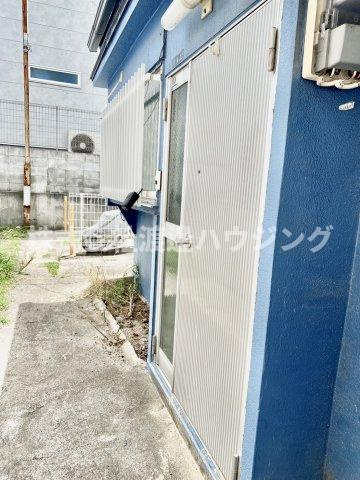 杭瀬寺島1丁目一戸建のエントランス