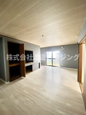 杭瀬寺島1丁目一戸建の居間・リビング