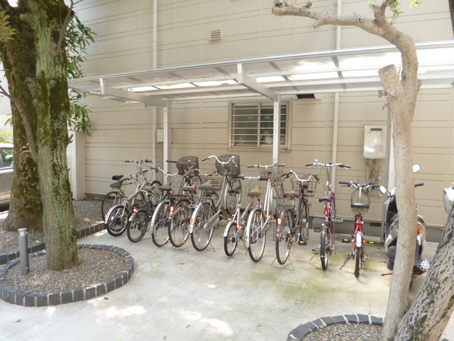メゾン・ド・ルミエールのその他共用部分|自転車置き場です！