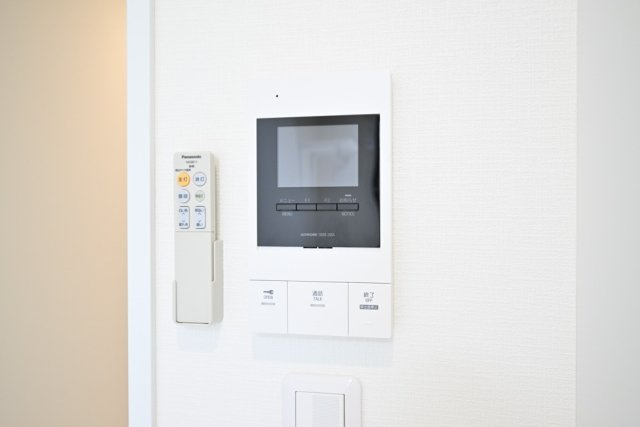 マーレ上北沢のセキュリティ|　モニター付オートロック