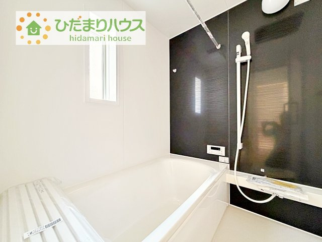 【浴室】 | 常総市水海道諏訪町第3　新築戸建　3号棟 | 大人が足を伸ばしても十分な広さ！一人でゆっくりくつろぐ時間も大切です！