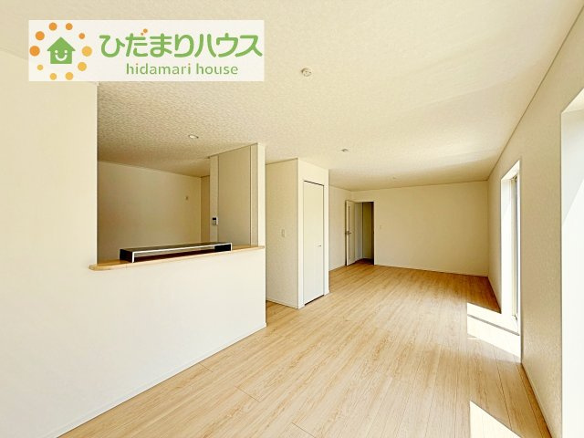 【居間・リビング】 | 常総市水海道諏訪町第3　新築戸建　3号棟 | 早くお仕事終わらせて、家に帰りたくなるようなリビングです(^^♪