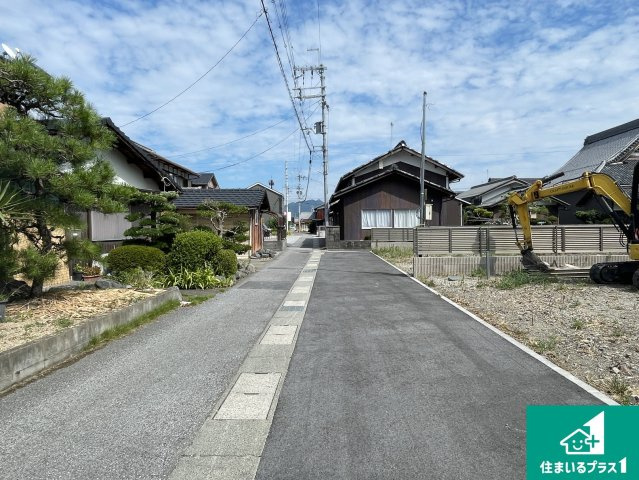 犬上郡豊郷町石畑　新築一戸建ての前面道路含む現地写真|現在の進捗状況です！順調に作業進行中、完成が待ち遠しいです！詳細の間取り等、お気軽にお問い合わせください！