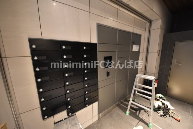 エステムコート北堀江Ⅱのエントランス