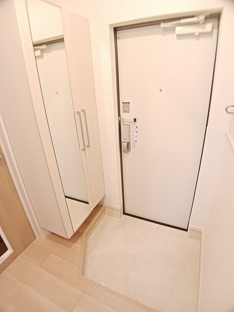 プレミール京都の玄関