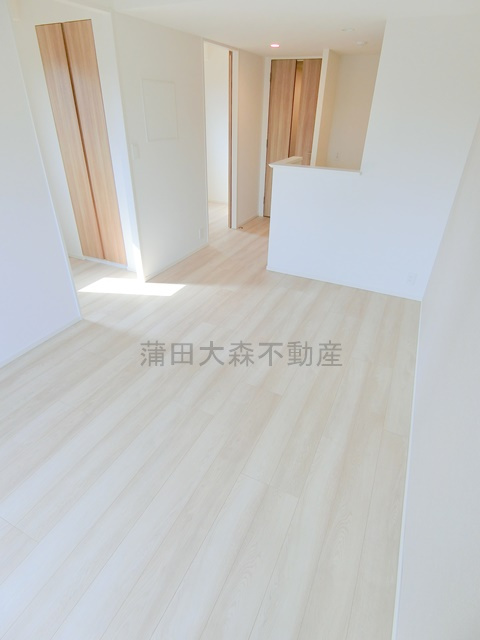 RJRプレシア蒲田の居間・リビング