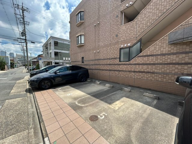 サンマルヤ｜名古屋市の賃貸ならMy賃貸の駐車場|サンマルヤ