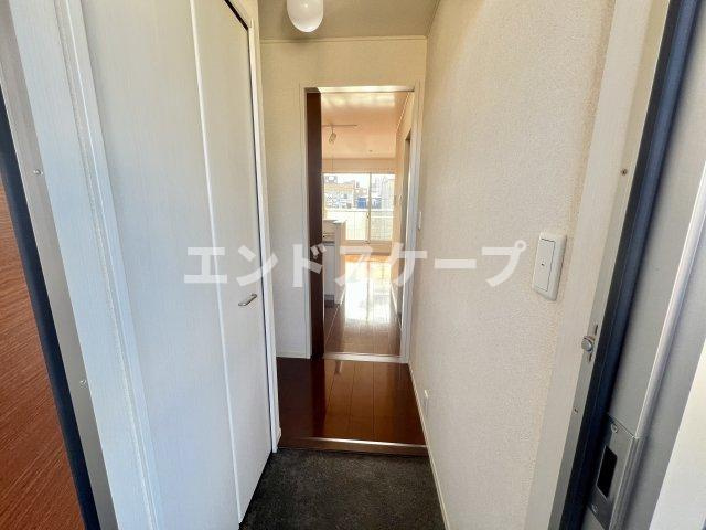 カルテエムの玄関|高崎、前橋、伊勢崎エリアのお部屋探しはエンドスケープまで！お客様の理想お聞かせ下さい♪