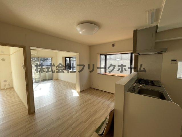 武蔵野市緑町３丁目の賃貸マンションの居間・リビング