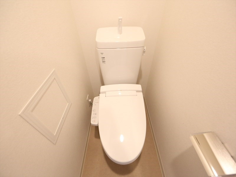 名古屋市中区栄５丁目の賃貸マンションのトイレ