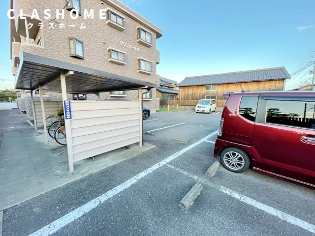 グランメール幸　　刈谷市の賃貸ならクラスホーム刈谷店の駐車場