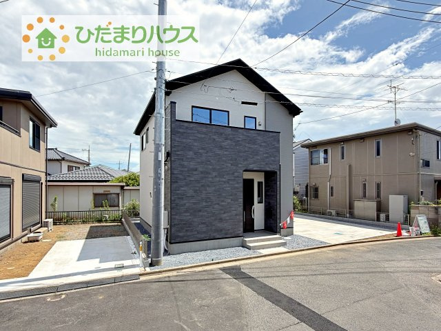 【外観】 | 牛久市田宮6期　新築戸建 | FOOD OFFストッカー牛久ししこ店まで徒歩6分でお買い物に便利な立地♪