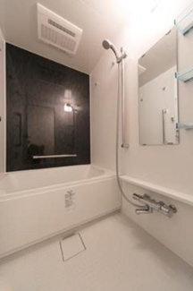 【浴室】 | パークアクシス赤坂見附 | ※写真は同タイプ住戸です。