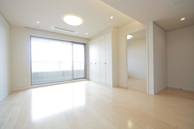 【居間・リビング】 | パークコート麻布十番　ザ　タワー | ※写真は同タイプ住戸です。