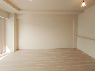 【居間・リビング】 | ロイヤルパークス品川 | ※写真は同タイプ住戸です。