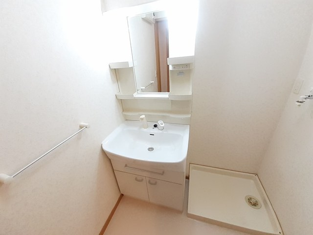 レジデンスさくら台Ｆの洗面所|洗面所