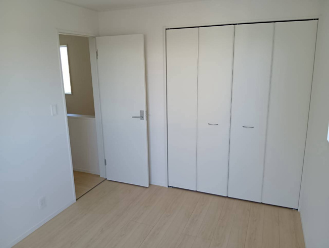 【洋室】 | 沼津市西熊堂第3 新築建売分譲住宅 土地＋建物 TW06296 | 沼津市西熊堂　5号棟　２階6帖　※令和8年10月1日撮影