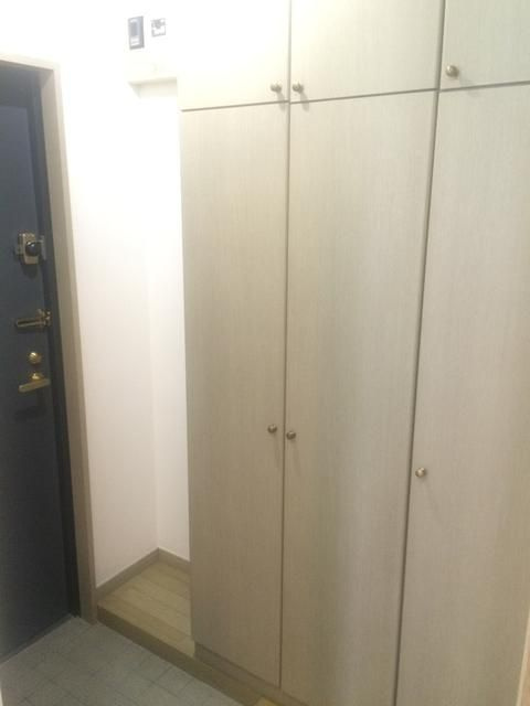 グレース壱番館の玄関