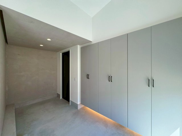 犬上郡豊郷町　新築戸建ての収納|見せない収納で、玄関まわりをいつでも美しく整えられます。