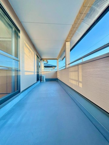 守山市今市町　中古戸建てのバルコニー|使い勝手の良い広々としたインナーバルコニー。